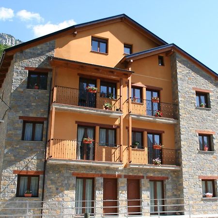 Apartamentos Mobison Salinas de Bielsa Exterior foto